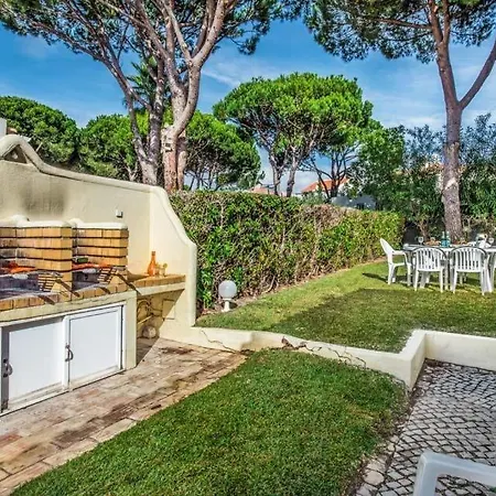 Sleeps 6 With Pool Air Con And Wifi