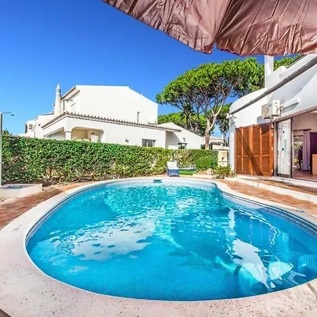 Sleeps 6 With Pool Air Con And Wifi *